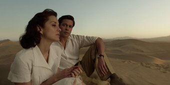 FIRST LOOK: Enticing, Stylish "S" Curve Thriller "Allied" Recreates World War Melodramatic Romance FIRST LOOK: Enticing, Stylish "S" Curve Thriller "Allied" Recreates World War Melodramatic Romance